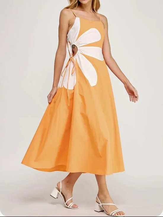 Floral Cutout Midi Dress - Picture 5 of 16